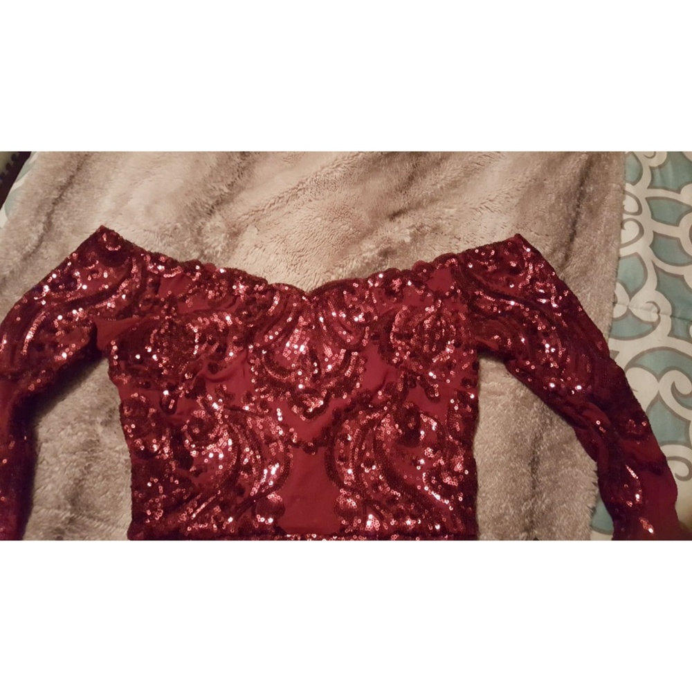 Long sleeve red dress ❤️ - Picture 2 of 6